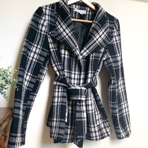 Plaid Jacket with Front Tie